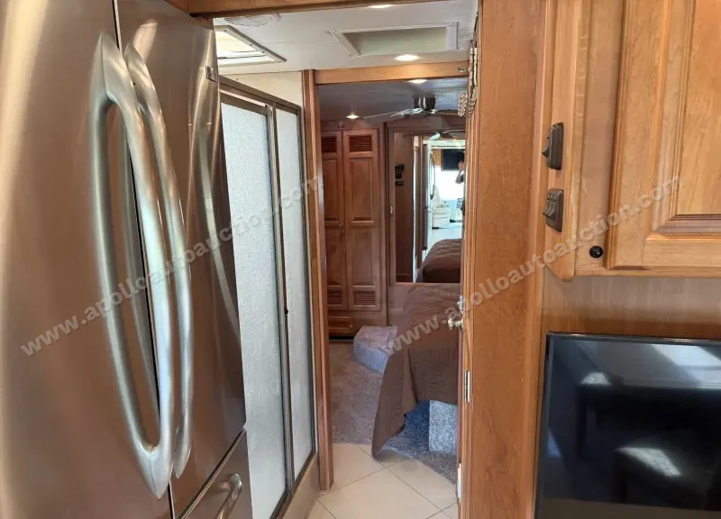 2011 Tiffin Phaeton 36 QSH photo 45