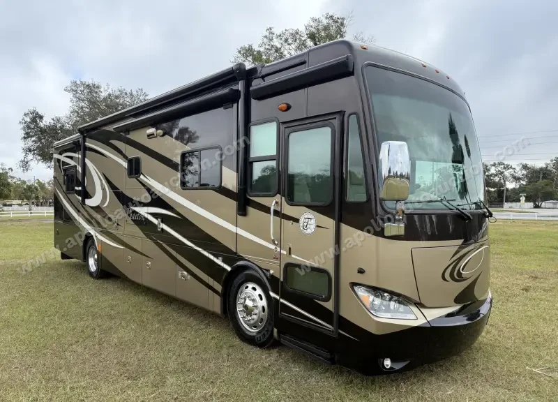 2011 Tiffin Phaeton 36 QSH photo 3