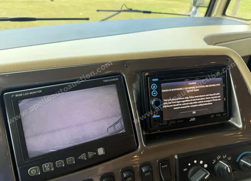 2011 Tiffin Phaeton 36 QSH photo 64