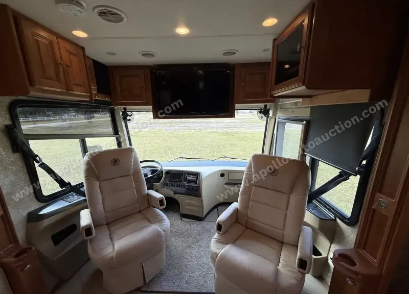 2011 Tiffin Phaeton 36 QSH photo 56