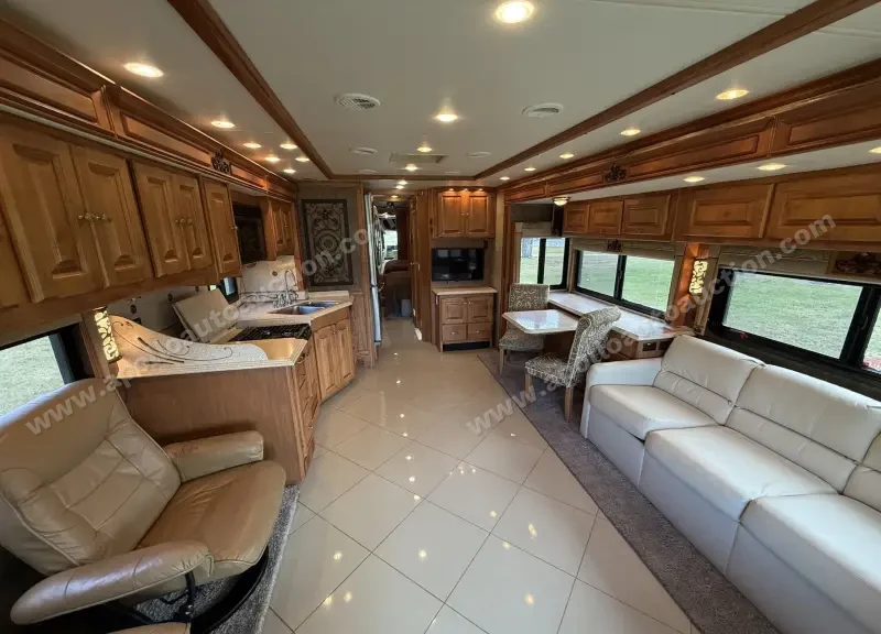 2011 Tiffin Phaeton 36 QSH photo 67