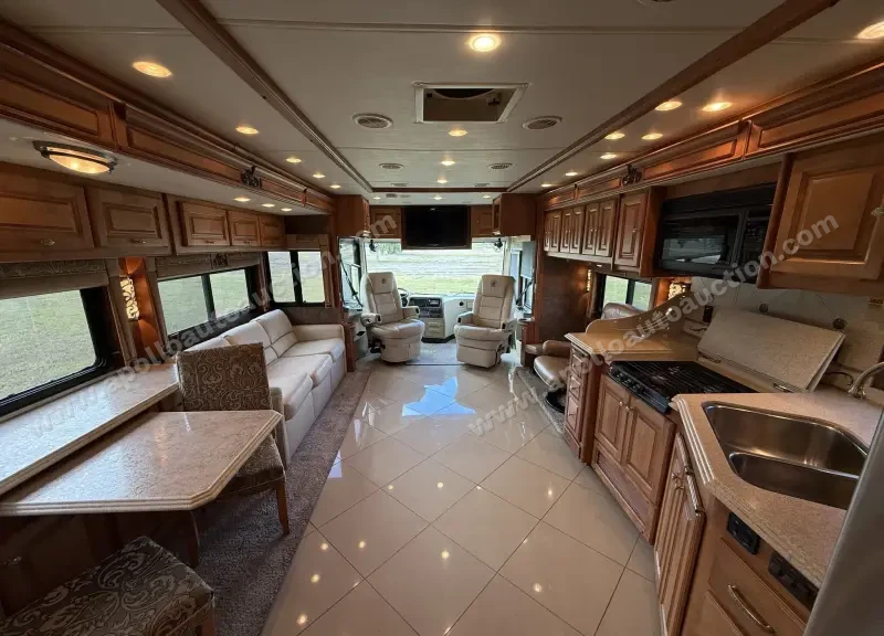 2011 Tiffin Phaeton 36 QSH photo 55