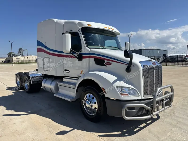 2019 Peterbilt 579 photo 2