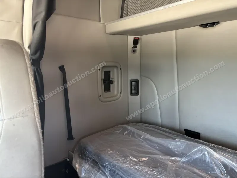 2019 Peterbilt 579 photo 17