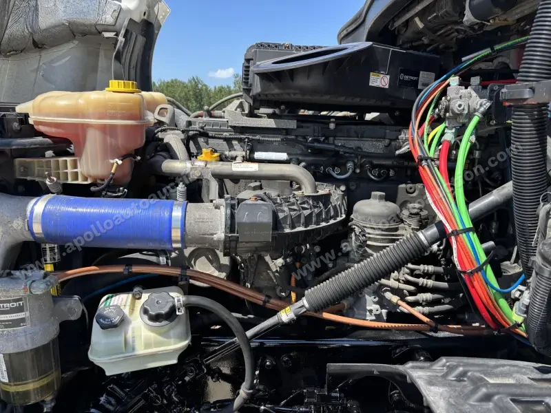 2021 Freightliner CASCADIA 126 - 72″ Raised Roof photo 9