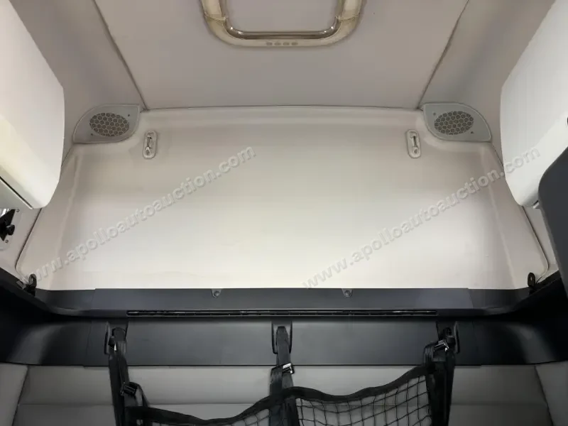 2019 Freightliner CASCADIA 126 - Detroit DD15 400HP photo 12