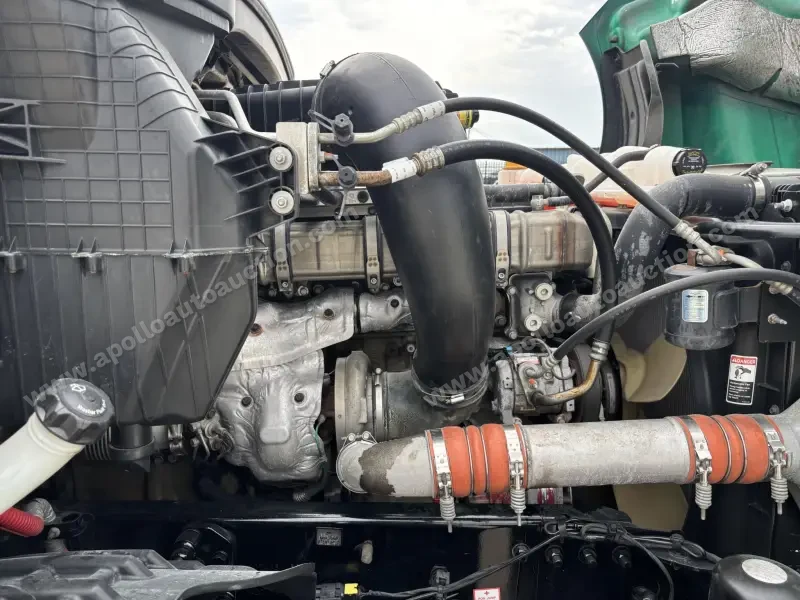 2019 Freightliner CASCADIA 126 - Detroit DD15 400HP photo 15