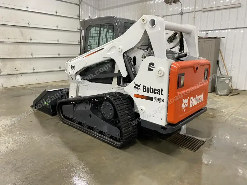2014 Bobcat T650 photo 2