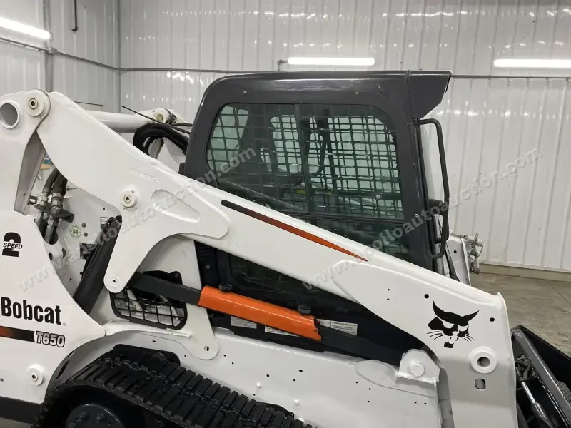 2014 Bobcat T650 photo 5
