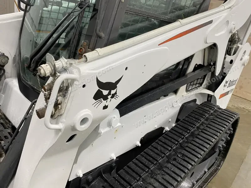 2014 Bobcat T650 photo 11