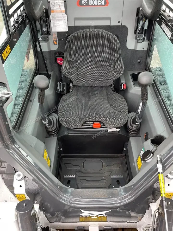 2020 Bobcat T66 photo 19