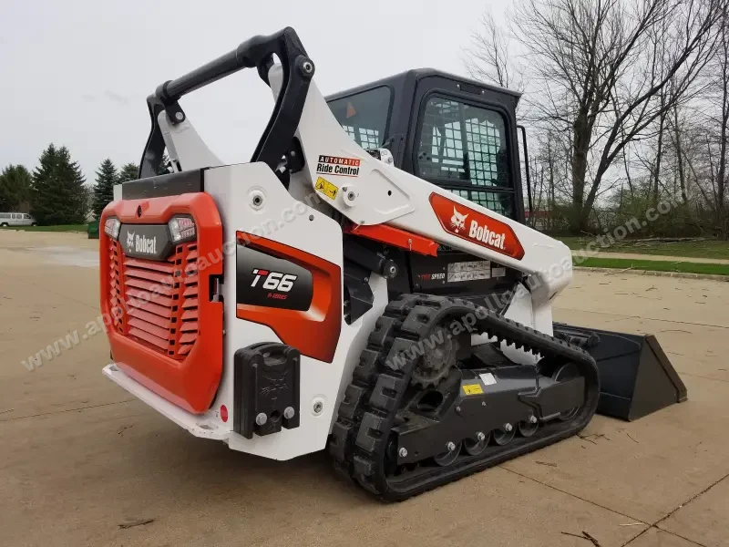 2020 Bobcat T66 photo 3