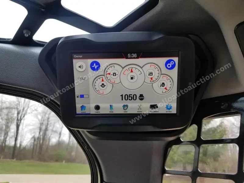 2020 Bobcat T66 photo 6