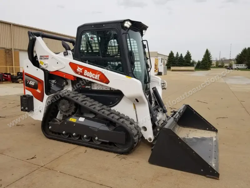 2020 Bobcat T66 photo 13