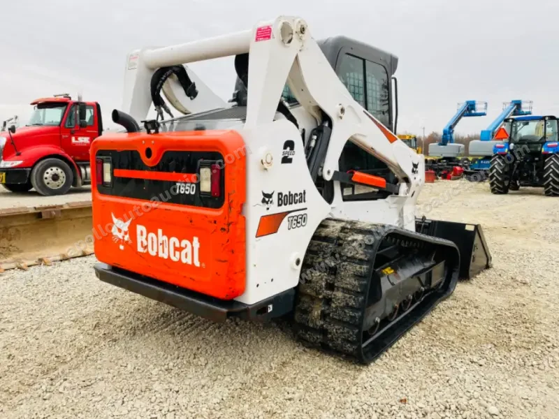 2018 Bobcat T650 photo 3