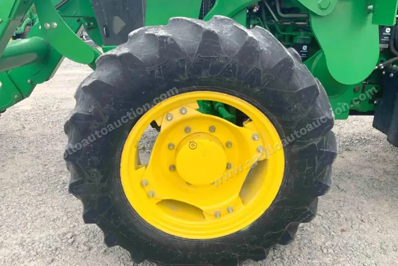 2013 John Deere 5100E MFWD Tractor photo 36