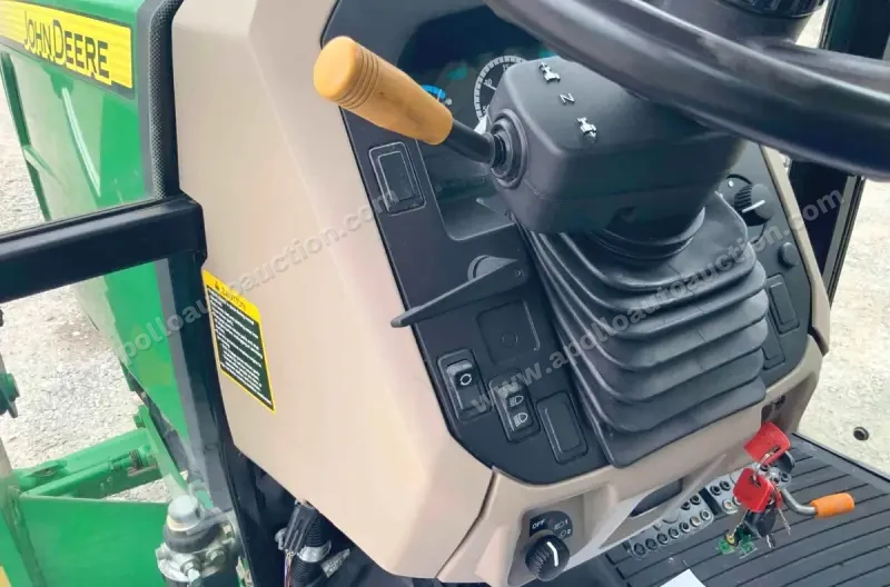 2013 John Deere 5100E MFWD Tractor photo 79
