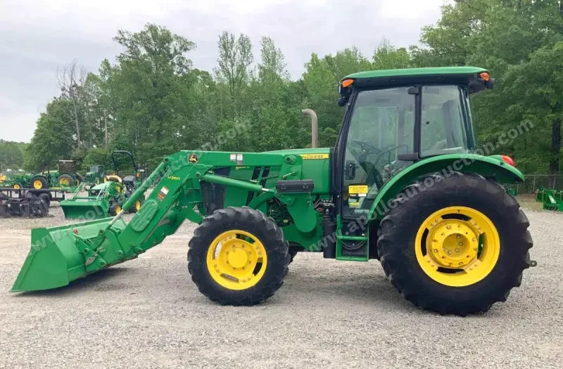 2013 John Deere 5100E MFWD Tractor photo 6
