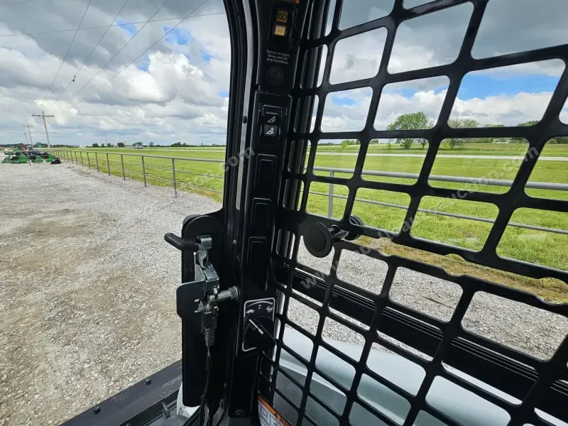2020 Bobcat T770 photo 36