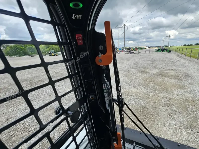 2020 Bobcat T770 photo 41