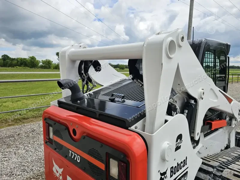 2020 Bobcat T770 photo 16