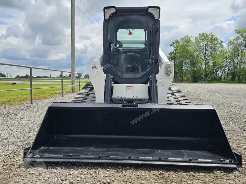 2020 Bobcat T770 photo 2