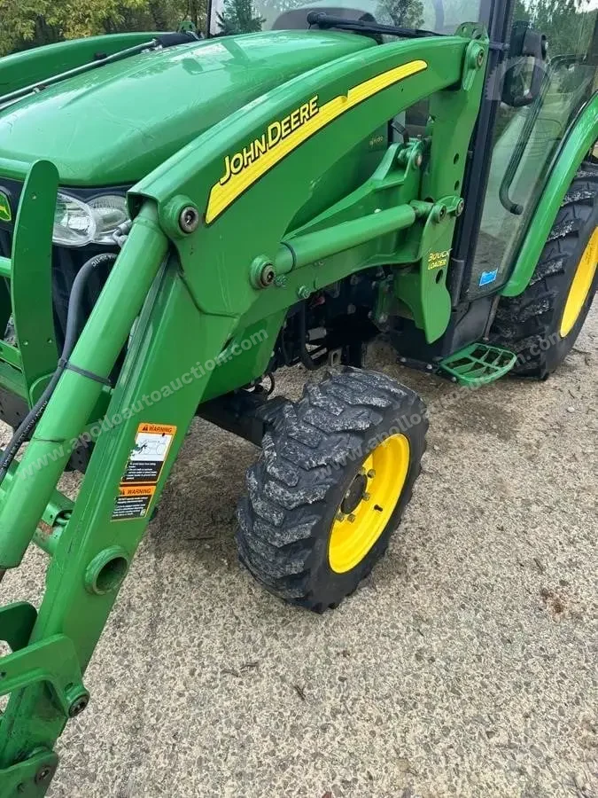 2010 JOHN DEERE 3720 + Attachments photo 35