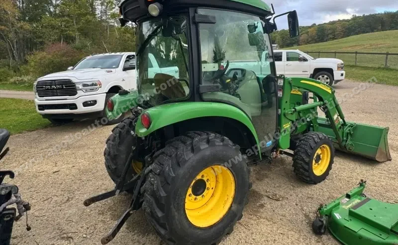 2010 JOHN DEERE 3720 + Attachments photo 21