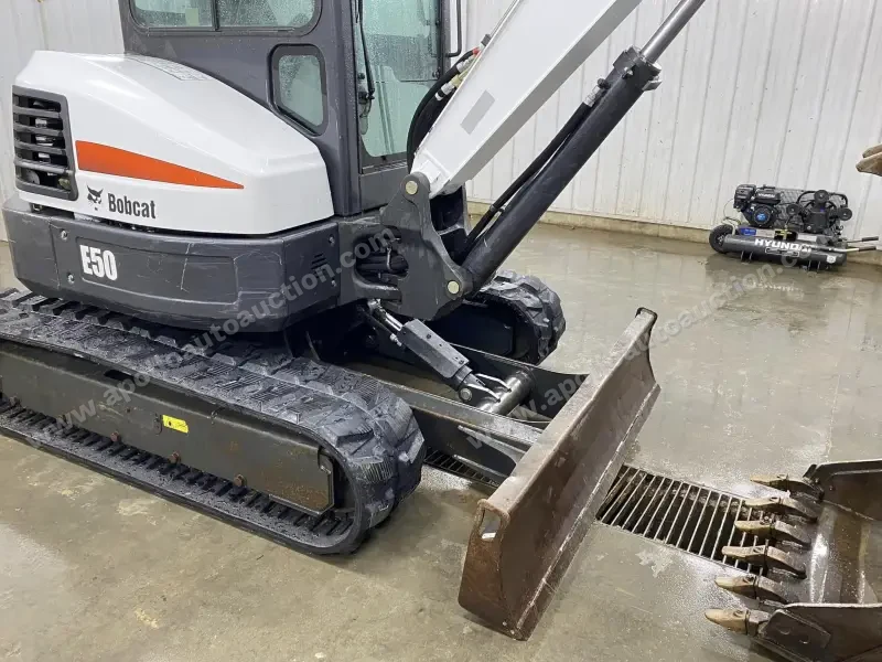 2015 Bobcat E50 photo 15