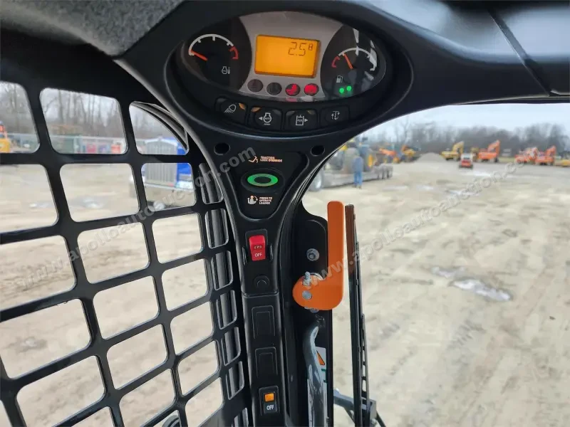 2018 Bobcat T770 photo 11