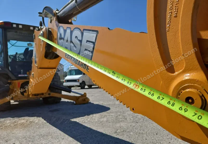 2016 Case 580 Super N photo 75