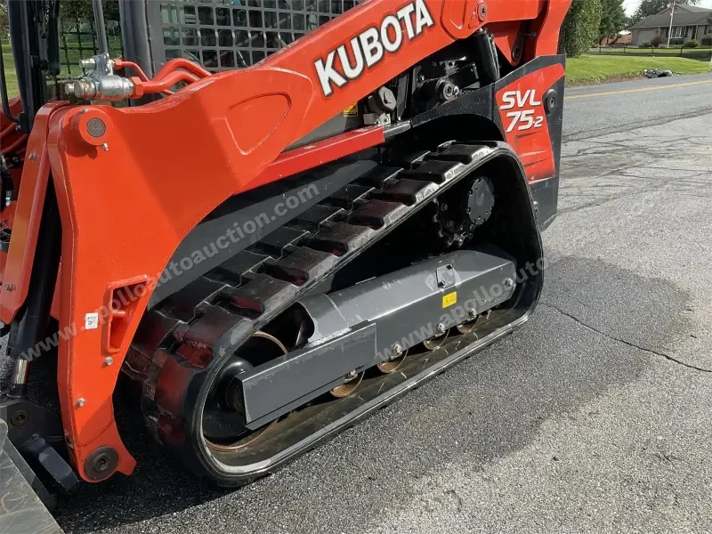 2016 KUBOTA SVL75-2 photo 10
