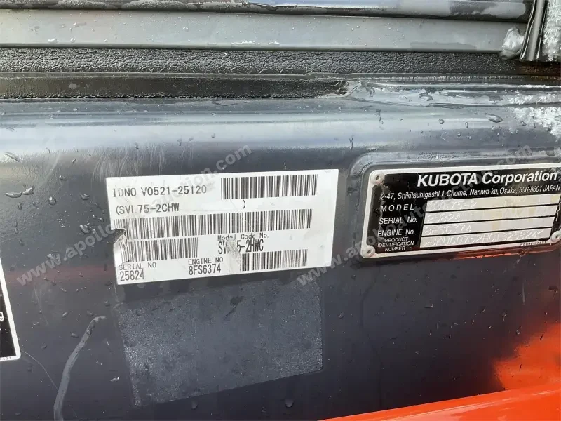 2016 KUBOTA SVL75-2 photo 28