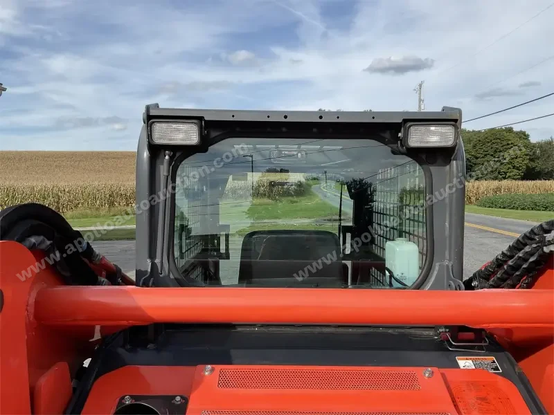 2016 KUBOTA SVL75-2 photo 26