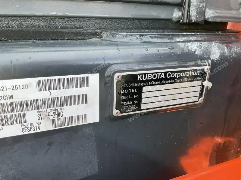 2016 KUBOTA SVL75-2 photo 29