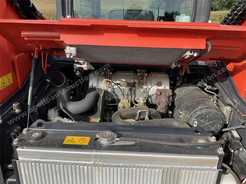 2016 KUBOTA SVL75-2 photo 24
