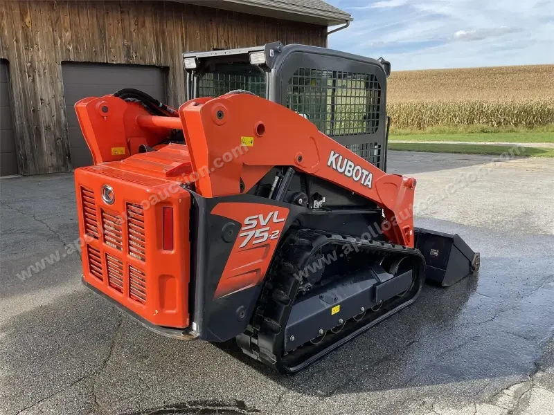 2016 KUBOTA SVL75-2 photo 6
