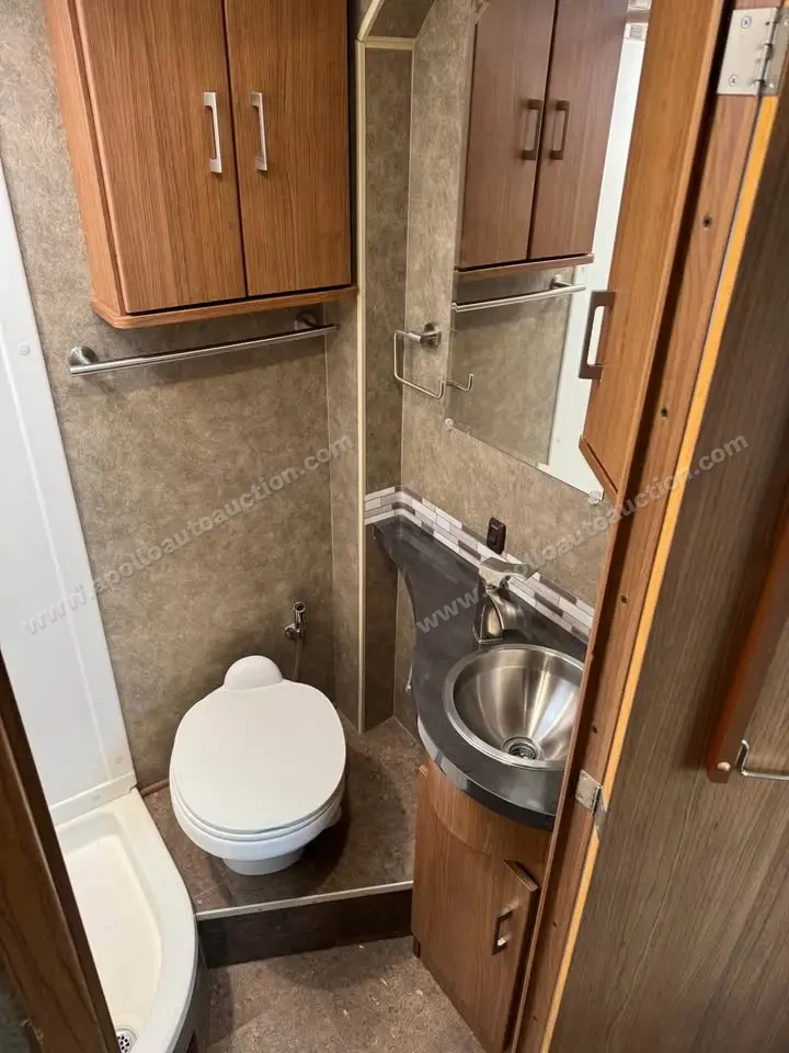 2014 Winnebago View Profile 24G photo 13