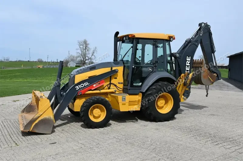 2015 John Deere 310SL photo 1