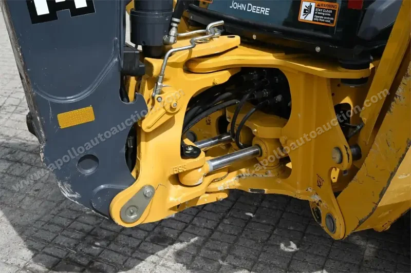 2015 John Deere 310SL photo 13