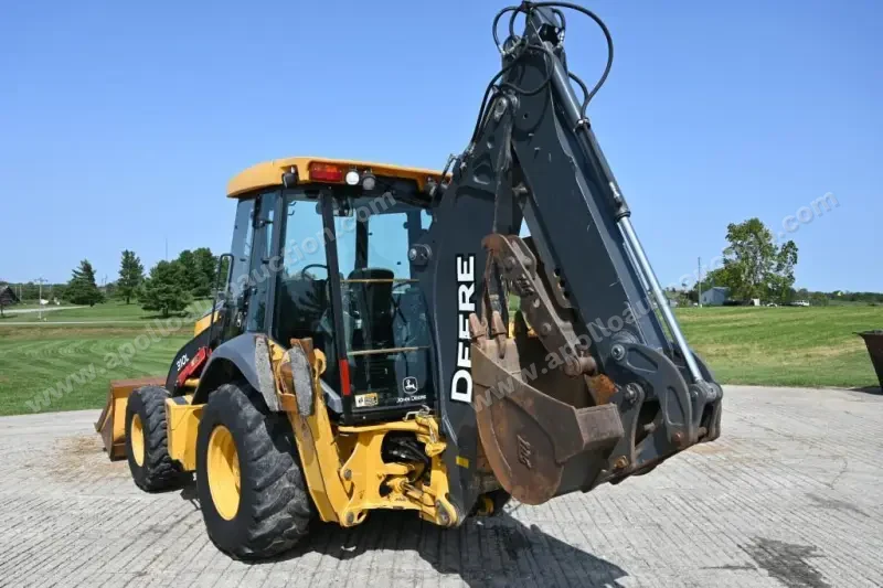 2016 John Deere 310L photo 5