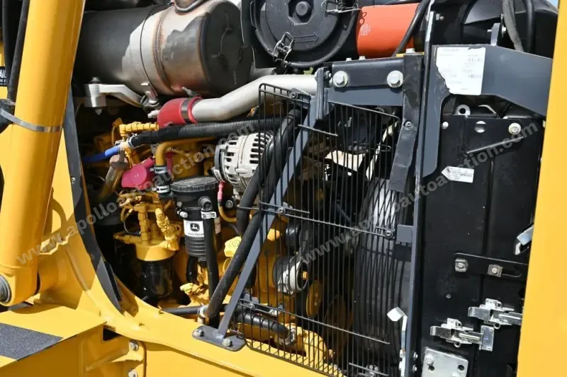 2016 John Deere 310L photo 15