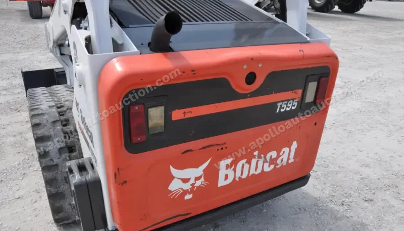 2016 Bobcat T595 photo 13