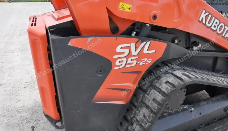 2017 Kubota SVL95-2S photo 18