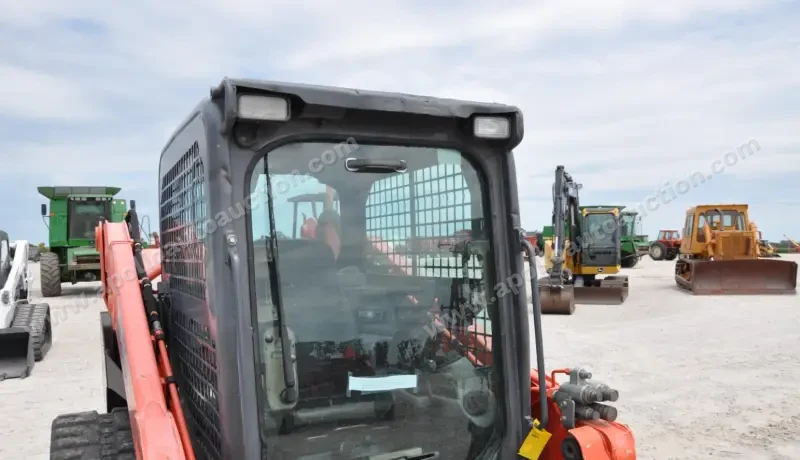 2017 Kubota SVL95-2S photo 22