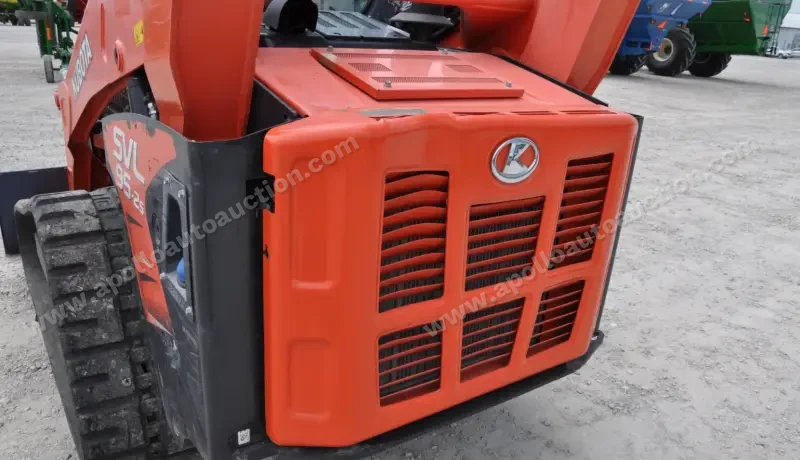 2017 Kubota SVL95-2S photo 16