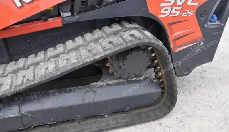 2017 Kubota SVL95-2S photo 25