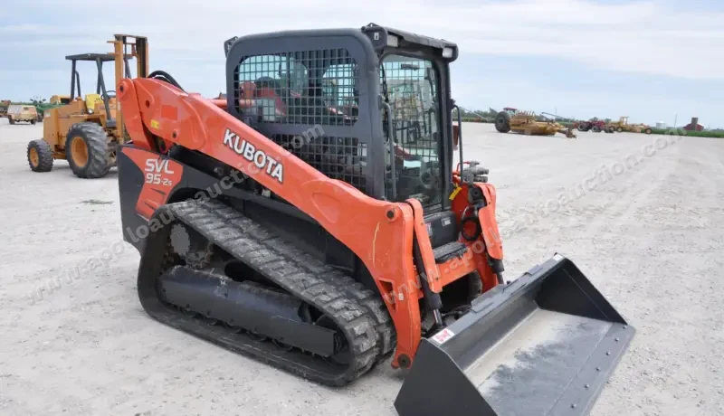 2017 Kubota SVL95-2S photo 3