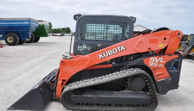 2017 Kubota SVL95-2S photo 8