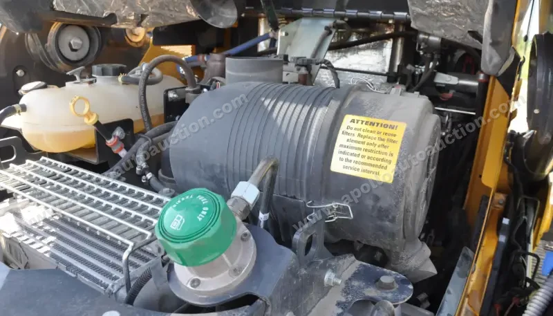 2018 John Deere 333G photo 27